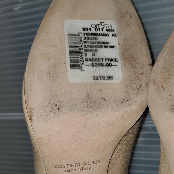 SAKS Fifth Avenue Clarissa Round Toe Pump Size 9 - Picture 6 of 6
